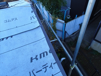 【瓦棒屋根葺き替え工事】港北区　篠原　コロニアルから瓦棒