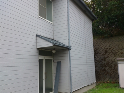 【アパートコロニアル屋根補修】神奈川区　棟板金交換