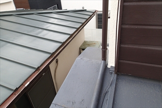 青葉区-瓦棒屋根点検012.JPG