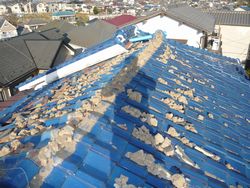 地震に強い棟瓦 (1).JPG