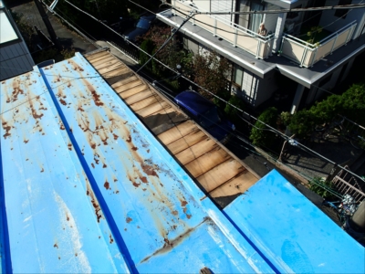 【瓦棒屋根剥がれ】港南区　日野　台風被害　養生