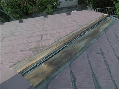 横浜市緑区十日市場｜強風で棟板金が飛散