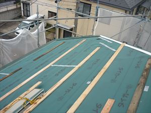 横浜市港北区で天晴ルーフを使った屋根カバー