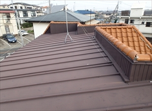 洋瓦・瓦棒屋根【雨漏り被害】補修工事現地調査｜秦野市鶴巻南
